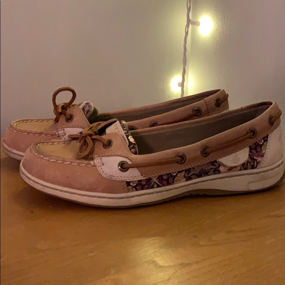 Sperry boat shoes